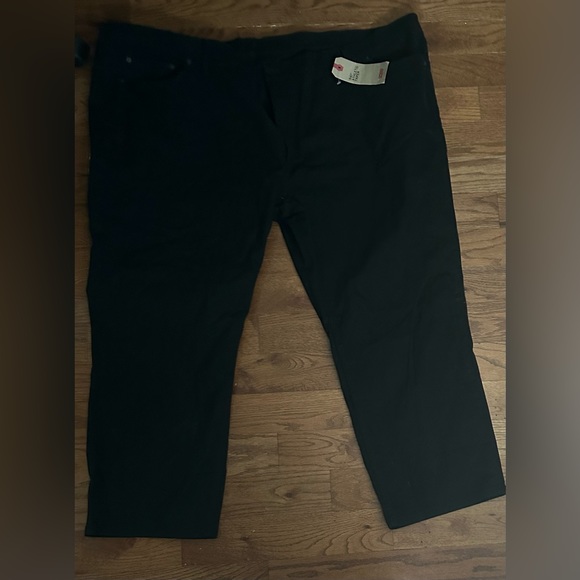 Black Levi’s Jeans Big and Talk - Picture 2 of 7